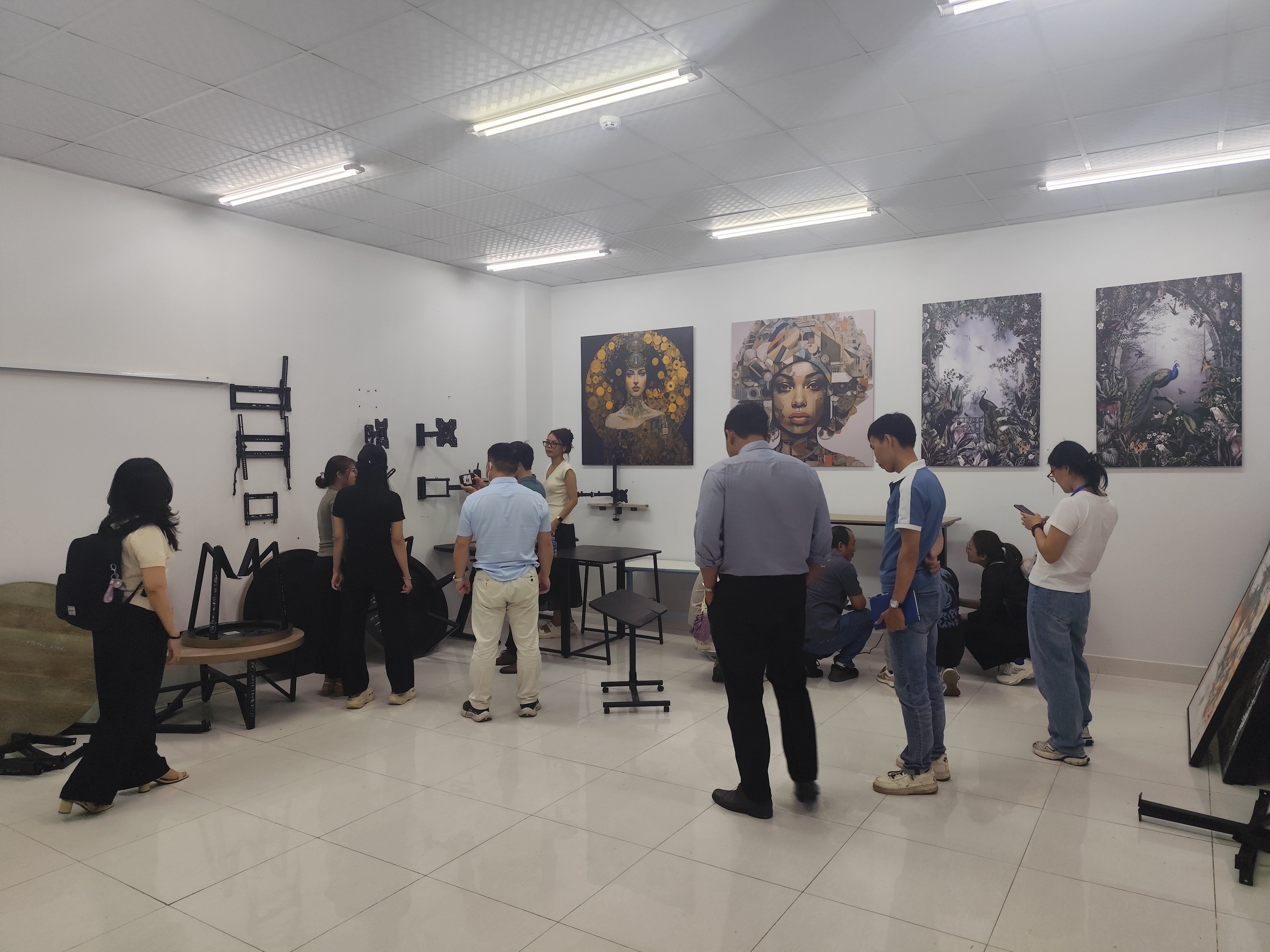 Sample room.jpg